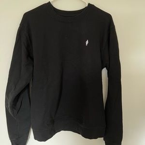 Black crewneck